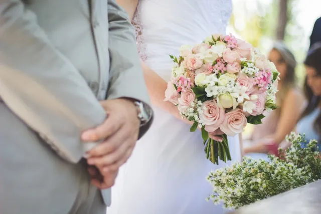 Wskazówki dotyczące zarządzania czasem podczas dnia ślubu: unikanie opóźnień i stresu